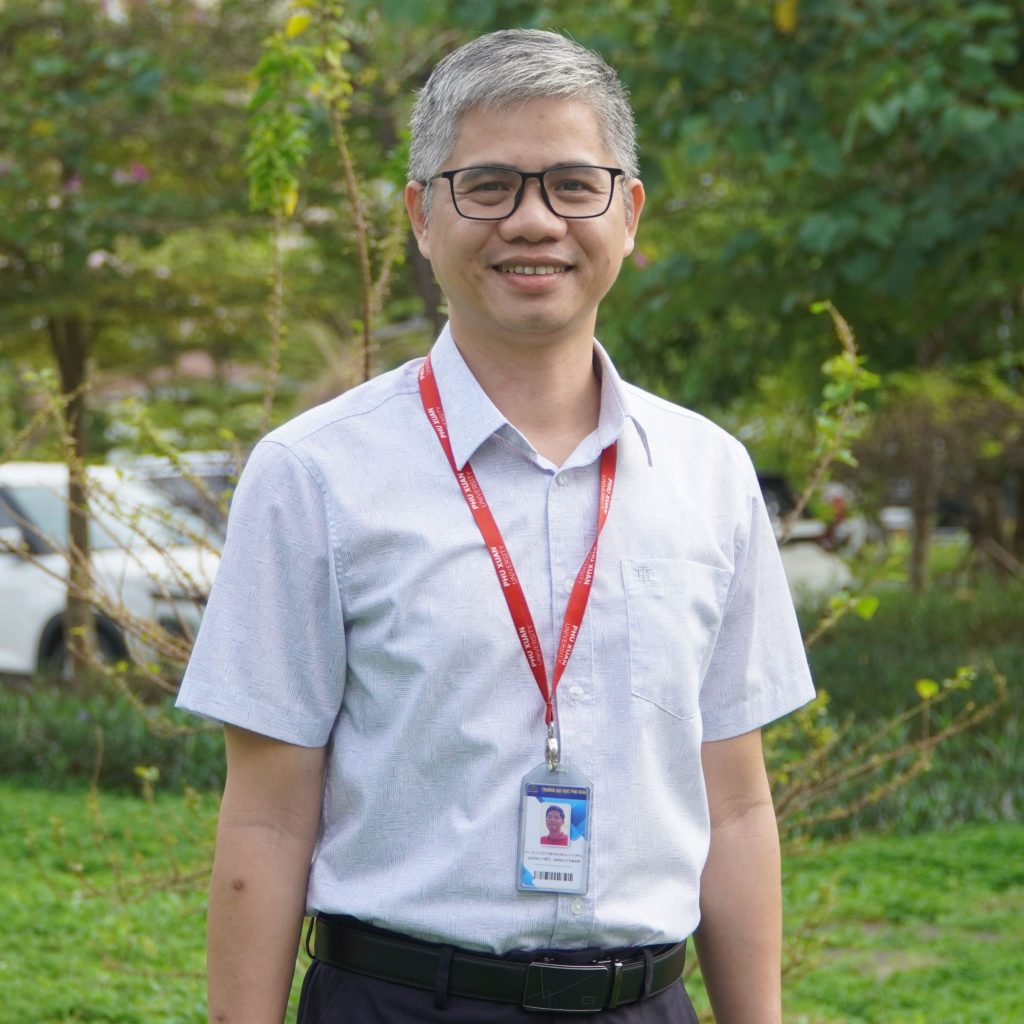 TS.Nguyễn Đình Hoa Cương